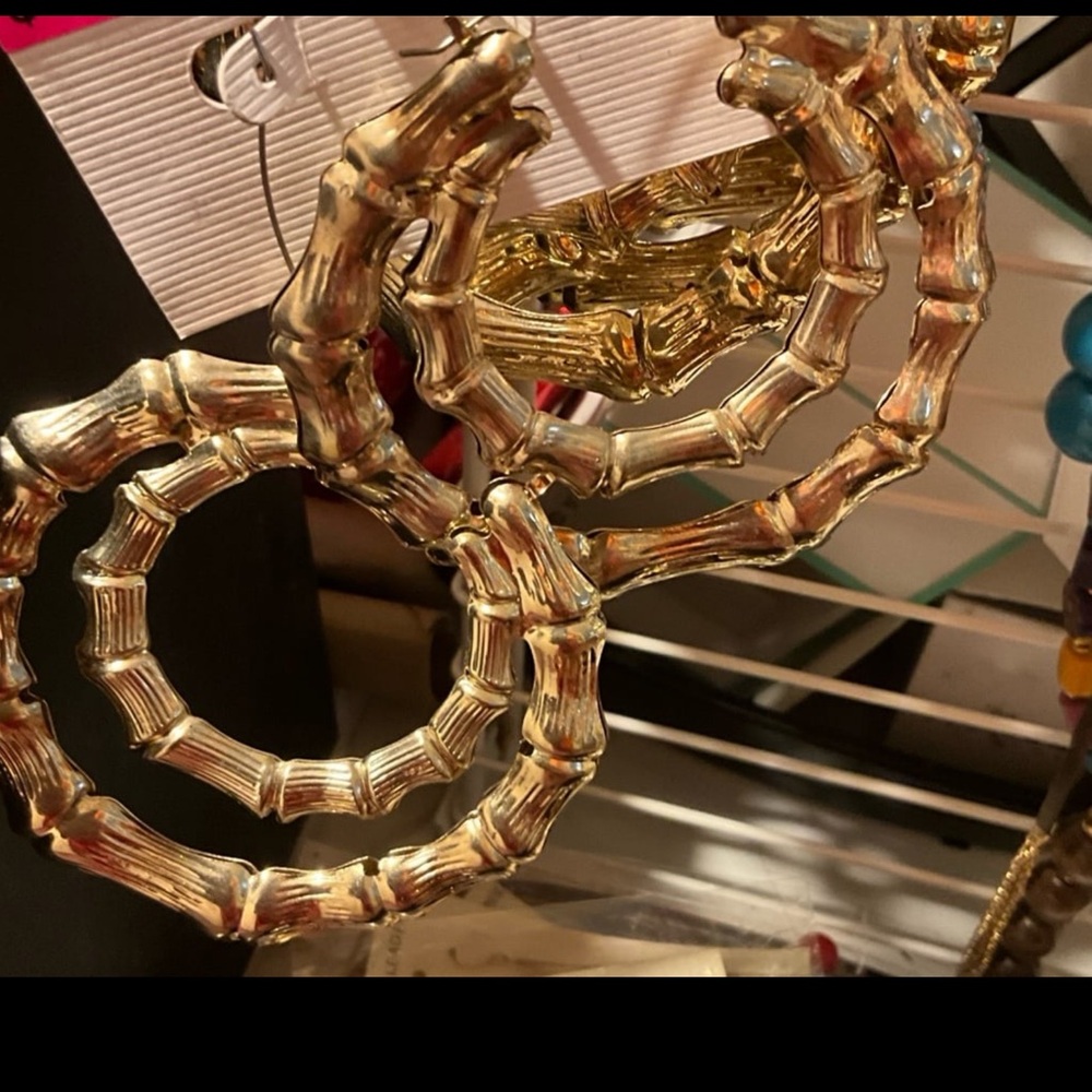Bamboo NEW VINTAGE GOLD TONE XLARG Bamboo DoorKnockers DOUBLE HOOP EARRINGS 3x3” - Picture 4 of 4